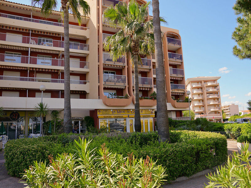 Apartment Le Capitole.7 Frejus Exterior photo